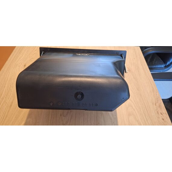 G-Modell 4606800491 Handschuhfach komplett schwarz Mercedes Puch w460 w461  , 3 image
